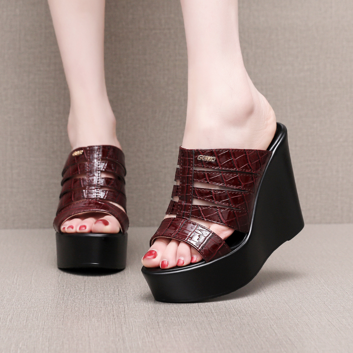 Quality Summer Clothing - High quality summer leather wedge Slipper